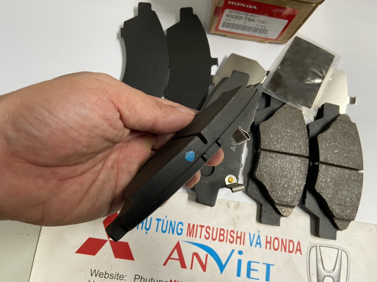 Má phanh trước xe Honda CITY